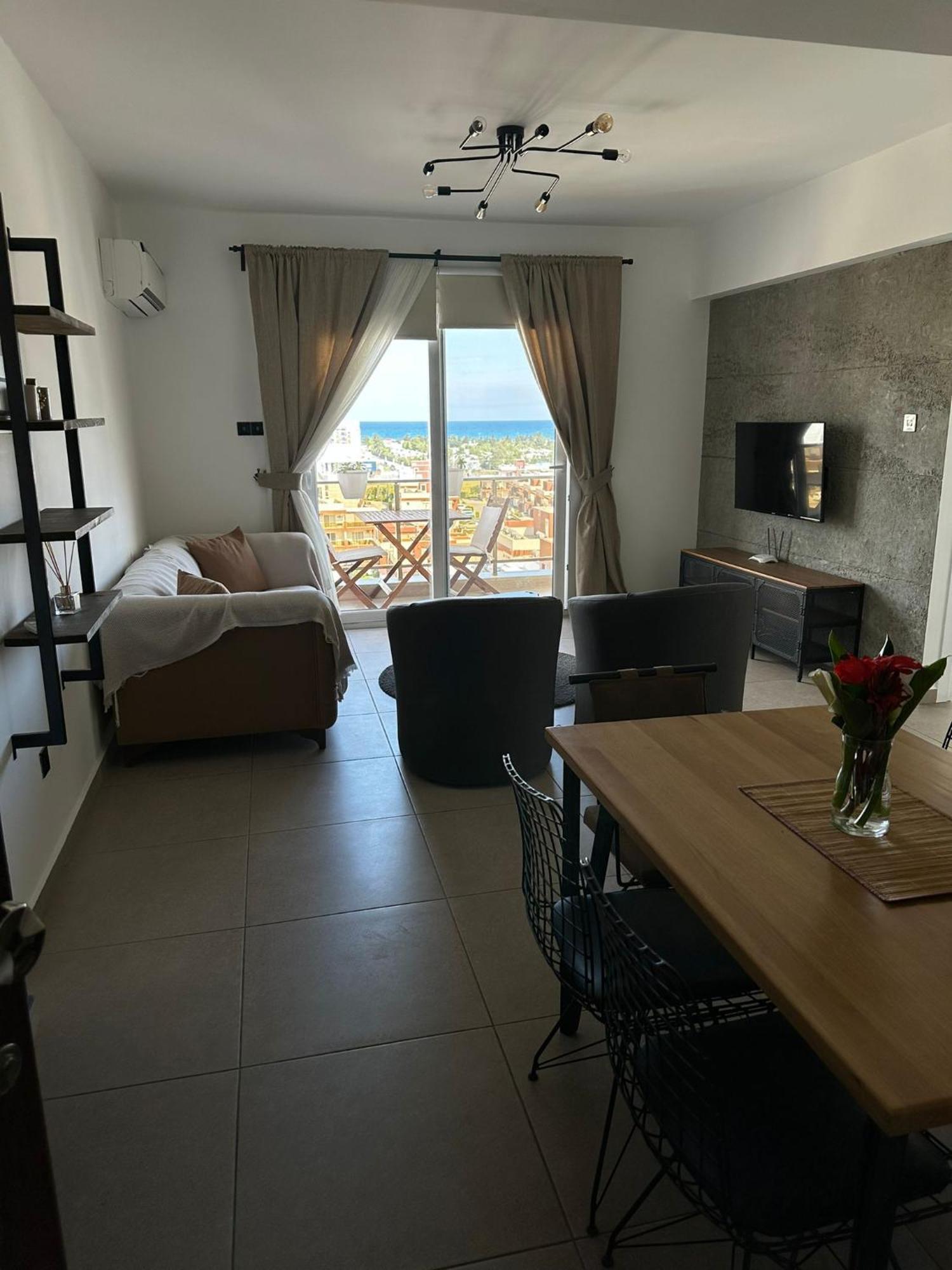 Apartament Royal Sun Sitesi ,2 Yatak Odali Deniz Manzarali Daire,iskele Longbeach Iskele District (Northern Cyprus)
